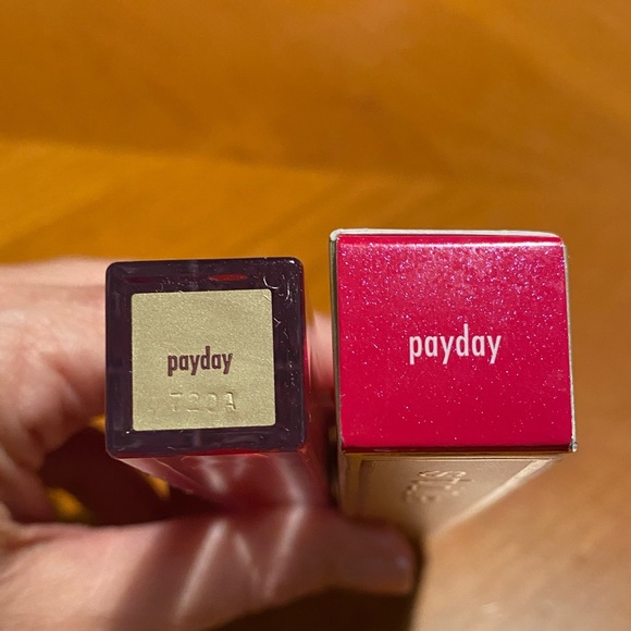 Stila Beauty Boss Lip Gloss Payday - Picture 10 of 15